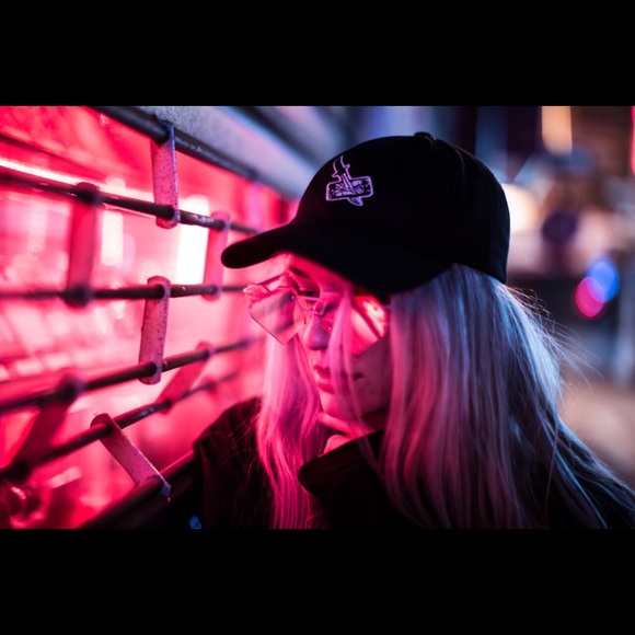 Meet your Posher, Megan - Picture 7 of 8